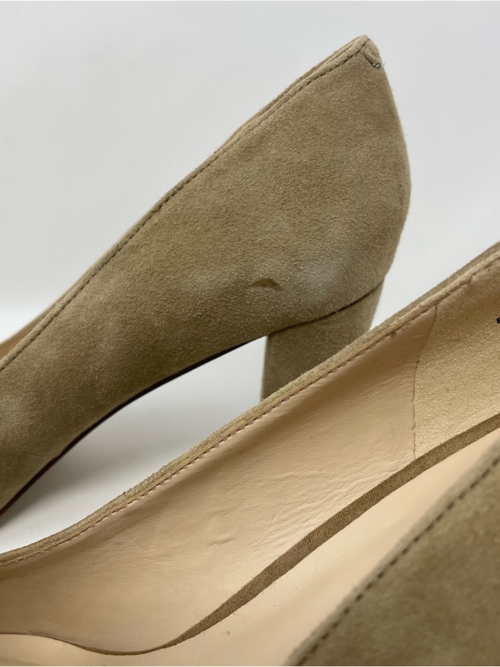 Nine West Josephinao Pointed Toe Block Heel Biege Suede Pumps Size 8 - Picture 6 of 10
